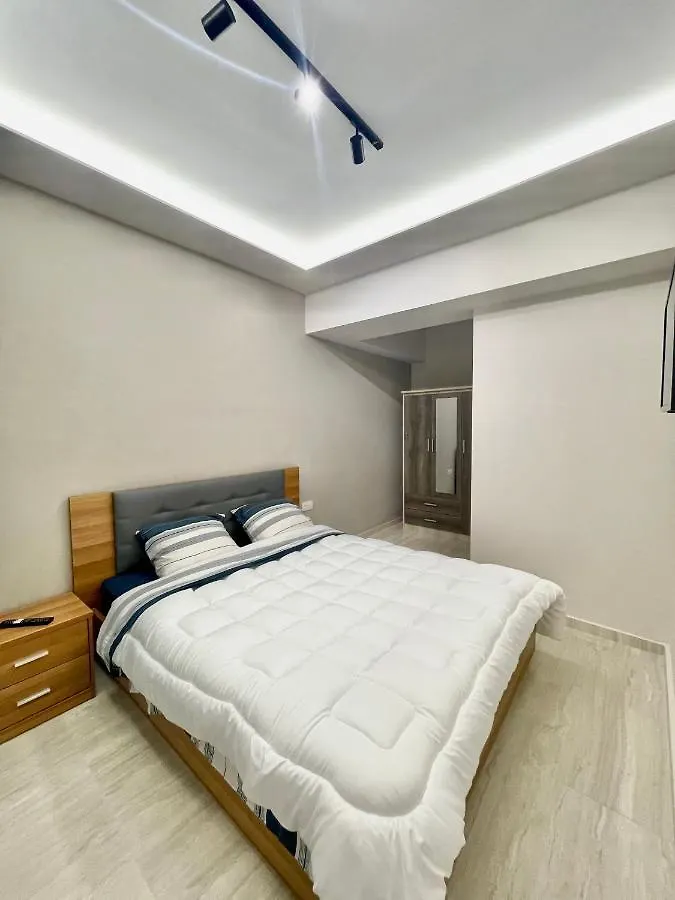 סלוניקי Demetrios Apartments